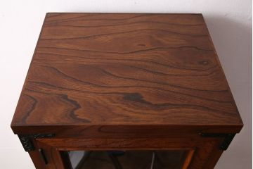 中古　民芸家具　岩谷堂箪笥　お部屋のちょっとしたスペースに置ける、スリムな収納棚(戸棚、多目棚)(R-049202)