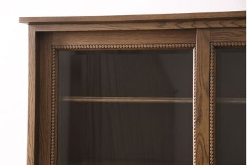 中古　美品　神戸洋家具　伊藤家具製　ディスプレイ棚におすすめ!落ち着いた雰囲気が魅力のキャビネット(食器棚、飾り棚、収納棚、本箱)(定価約80万円)(R-049203)