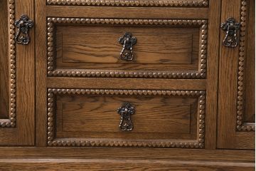 中古　美品　神戸洋家具　伊藤家具製　ディスプレイ棚におすすめ!落ち着いた雰囲気が魅力のキャビネット(食器棚、飾り棚、収納棚、本箱)(定価約80万円)(R-049203)
