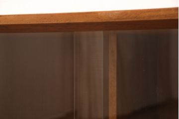 ヴィンテージ家具　国産　チーク材　カリモク　北欧風のデザインがおしゃれなリビングボード(引き出し、サイドボード、ビンテージ)(R-049204)