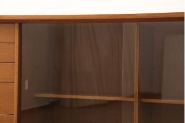 ヴィンテージ家具　国産　チーク材　カリモク　北欧風のデザインがおしゃれなリビングボード(引き出し、サイドボード、ビンテージ)(R-049204)