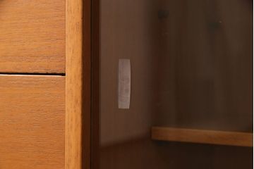 ヴィンテージ家具　国産　チーク材　カリモク　北欧風のデザインがおしゃれなリビングボード(引き出し、サイドボード、ビンテージ)(R-049204)