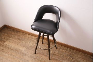中古　海外ビンテージ　アメリカヴィンテージ　メンズライクなデザインが格好良い回転チェア(カウンタースツール、ハイスツール、ハイチェア、合皮)(R-049205)