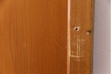 アンティーク建具　ヒノキ材　きらきら輝くダイヤガラスがレトロな雰囲気を醸し出す木製ドア(ガラス扉、建具)(R-049207)
