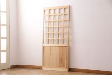 昭和レトロ　和モダンにおすすめ!明るい木色が魅力的な升目格子のガラス戸1枚(引き戸、建具、格子戸)(R-049211)