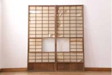 アンティーク建具　小さな障子戸付き　季節の移ろいを感じることができる雪見障子戸2枚セット(引き戸、擦り上げ障子戸、擦上障子戸、建具)(R-049213)