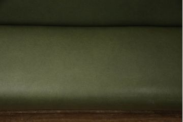 アンティーク家具　イギリスアンティーク　バーチ材　落ち着きのある大人の空間を演出するベンチソファ(3人掛けソファ、アームソファ)(R-049220)