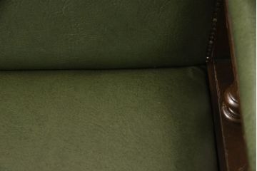 アンティーク家具　イギリスアンティーク　バーチ材　落ち着きのある大人の空間を演出するベンチソファ(3人掛けソファ、アームソファ)(R-049220)