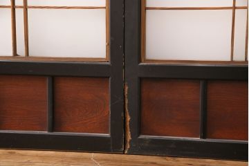 和製アンティーク　秋田県産　腰板ケヤキ材　昭和レトロな雰囲気を醸し出す障子戸4枚セット(ガラス戸、引き戸、建具)(R-049224)