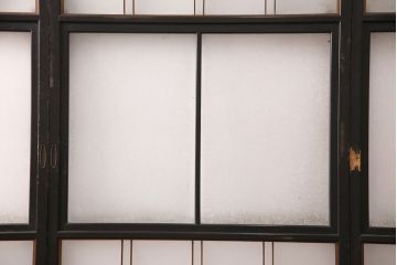 和製アンティーク　秋田県産　腰板ケヤキ材　落ち着きあるレトロな空間づくりにおすすめなガラス戸4枚セット(引き戸、建具)(R-049227)