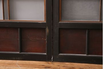 和製アンティーク　秋田県産　腰板ケヤキ材　落ち着きあるレトロな空間づくりにおすすめなガラス戸4枚セット(引き戸、建具)(R-049227)