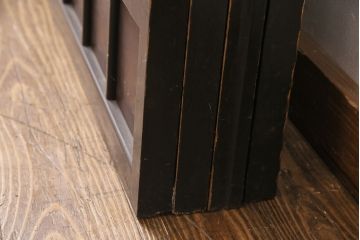 和製アンティーク　秋田県産　腰板ケヤキ材　落ち着きあるレトロな空間づくりにおすすめなガラス戸4枚セット(引き戸、建具)(R-049227)