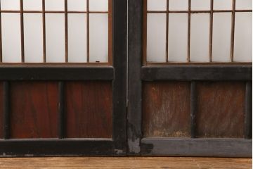 和製アンティーク　昭和初期　結霜ガラス・すりガラス　黒い框がレトロな雰囲気を高めるスリムなガラス戸4枚セット(引き戸、建具)(R-049228)
