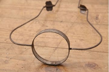 和製アンティーク　平芯4分芯　使い込まれた風合いとレトロな雰囲気が魅力の吊り下げオイルランプ(ハンギングランプ、吊り下げランプ、ランタン)(R-049232)