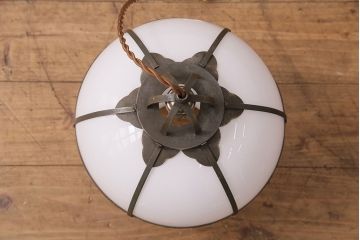 アンティーク照明　インテリアとしてもおすすめ!提灯のようなデザインが目を引く吊り下げ照明(天井照明、ペンダントライト、シェード)(R-049235)