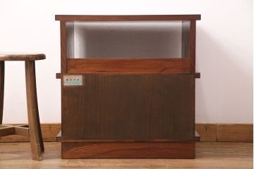中古　民芸家具　岩谷堂箪笥　幅広いシーンで活躍する小振りなサイズの収納棚(テレビ台、飾り棚)(R-049239)