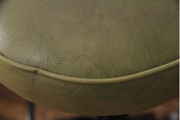 ヴィンテージ家具　アメリカビンテージ　脚のデザインがおしゃれ!レトロな雰囲気を醸しだす回転チェア3脚セット(カウンタースツール、ハイスツール、ハイチェア)(R-049244)