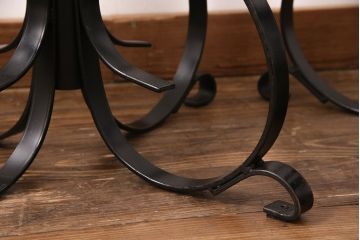 ヴィンテージ家具　アメリカビンテージ　脚のデザインがおしゃれ!レトロな雰囲気を醸しだす回転チェア3脚セット(カウンタースツール、ハイスツール、ハイチェア)(R-049244)