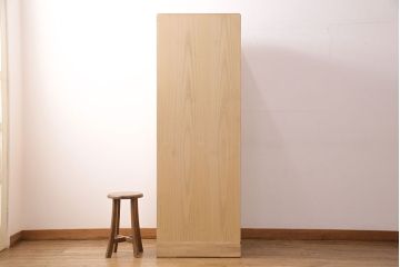 中古　広島・府中家具　並厚　三方柾目造り　すっきりとした佇まいの上品なワードローブ(定価約48万円)(桐タンス、洋服タンス、桐箪笥、桐たんす)(R-049246)