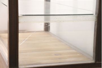 和製アンティーク　昭和レトロ　ナラ材製のレトロなガラスケース(ショーケース、陳列棚、店舗什器)(R-049247)