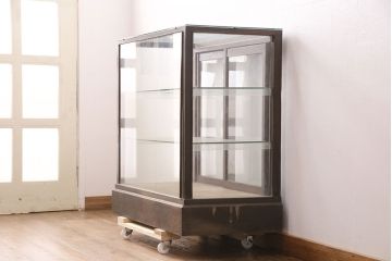 和製アンティーク　昭和レトロ　ナラ材製のレトロなガラスケース(ショーケース、陳列棚、店舗什器)(R-049247)