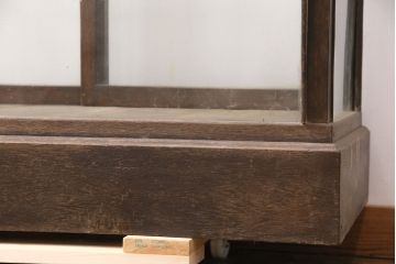 和製アンティーク　昭和レトロ　ナラ材製のレトロなガラスケース(ショーケース、陳列棚、店舗什器)(R-049247)