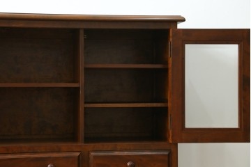 中古　松本民芸家具　C-II型　シックな佇まいが和洋折衷の空間に取り入れやすいC-型サイドボード　定価約60万5千円　(R-049257)