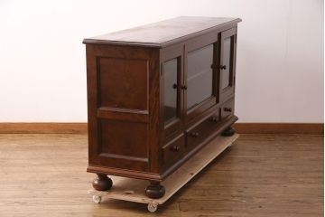 中古　松本民芸家具　C-II型　シックな佇まいが和洋折衷の空間に取り入れやすいC-型サイドボード(リビングボード、キャビネット、戸棚、収納棚)(定価約60万5千円)(R-049257)