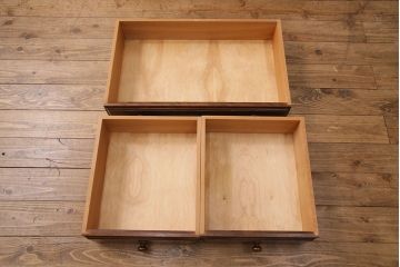 中古　松本民芸家具　C-II型　シックな佇まいが和洋折衷の空間に取り入れやすいC-型サイドボード(リビングボード、キャビネット、戸棚、収納棚)(定価約60万5千円)(R-049257)