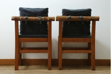 和製ヴィンテージ　民芸家具　チーク材　どっしりとした重厚感のあるチェア2脚セット　(R-049261)