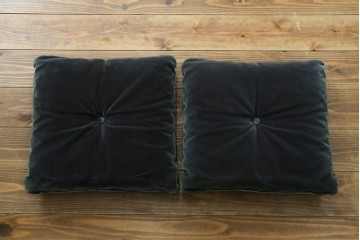 和製ヴィンテージ　民芸家具　チーク材　どっしりとした重厚感のあるチェア2脚セット　(R-049261)