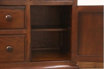 中古　松本民芸家具　特注品!　洗練された佇まいが品の良さを高めるサイドボード(リビングボード、収納棚、戸棚)(R-049265)