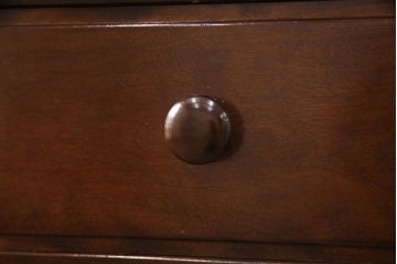 中古　松本民芸家具　特注品!　洗練された佇まいが品の良さを高めるサイドボード(リビングボード、収納棚、戸棚)(R-049265)