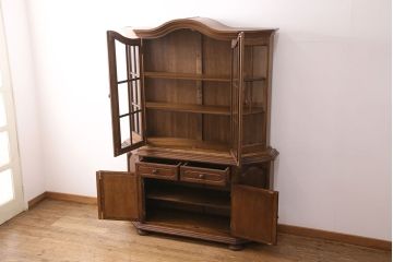 新古　未使用展示品　ベルギー輸入家具　飾り棚におすすめ!落ち着いた色合いのナラ材製のキャビネット(定価約40万円)(食器棚、収納棚、本箱)(R-049270)