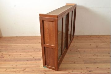和製アンティーク　昭和中期　人気の薄型!　ガラス戸棚(収納棚、キャビネット、食器棚、飾り棚、サイドボード)(R-049272)