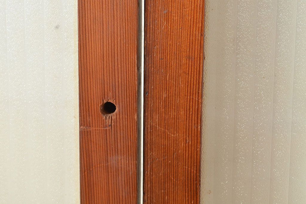 ヴィンテージ建具　昭和中期　銀モールガラス　温かみある色合いで空間を明るくしてくれるガラス戸2枚セット　(R-049274)