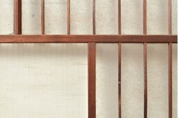 アンティーク建具　どこか懐かしさが漂うレトロなガラス入り格子戸2枚セット(引き戸、窓、建具)(R-049285)