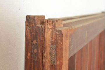 アンティーク建具　どこか懐かしさが漂うレトロなガラス入り格子戸2枚セット(引き戸、窓、建具)(R-049285)