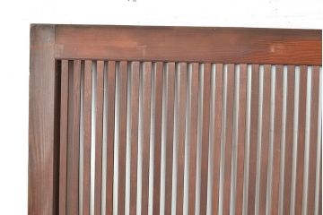 アンティーク建具　整然と並ぶ縦桟が情緒溢れる格子戸2枚セット(引き戸、建具)(R-049287)