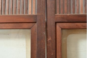 アンティーク建具　整然と並ぶ縦桟が情緒溢れる格子戸2枚セット(引き戸、建具)(R-049287)