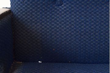 和製ヴィンテージ　ひじ掛けのデザインがおしゃれな1人掛けソファ(1P、アームソファ、ビンテージ)(R-049293)