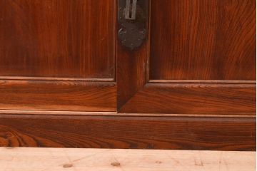 アンティーク家具　和製アンティーク　上手物!六尺　前面総ケヤキ材 美しい杢目を堪能できる箪笥サイドボード(収納箪笥、夜具箪笥、布団箪笥、水屋箪笥)(R-049298)