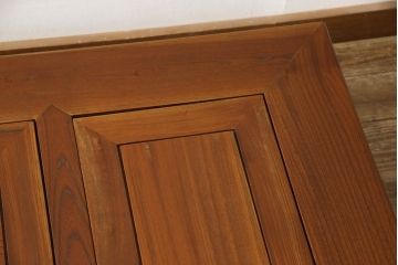 中古　総ケヤキ材　四尺　杢目が美しい!和の趣漂う重厚な佇まいの関西長火鉢(木製火鉢、囲炉裏)(R-049302)