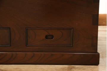 中古　総ケヤキ材　四尺　杢目が美しい!和の趣漂う重厚な佇まいの関西長火鉢(木製火鉢、囲炉裏)(R-049303)