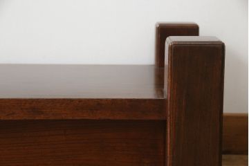 和製アンティーク　木の味わいをお楽しみいただける総ケヤキ材製の置き床(置床、飾り台、棚、ローボード)(R-049310)