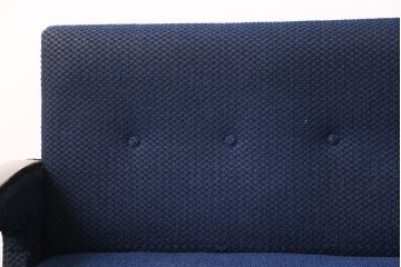 和製ヴィンテージ　ひじ掛けのデザインがおしゃれな2人掛けソファ(ラブソファ、2P、二人掛け、アームソファ、ビンテージ)(R-049312)