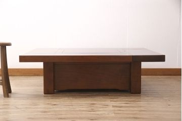 中古　美品　総ケヤキ材　上質な空間を演出する囲炉裏テーブル(関西火鉢、長火鉢、座卓、木製火鉢、ローテーブル)(R-049317)