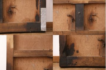 アンティーク建具　枠・ヒノキ材、板・ケヤキ材　庄内　最上級　立派な金具が存在感抜群の山形県酒田産の蔵戸(引き戸、玄関戸)(R-049321)