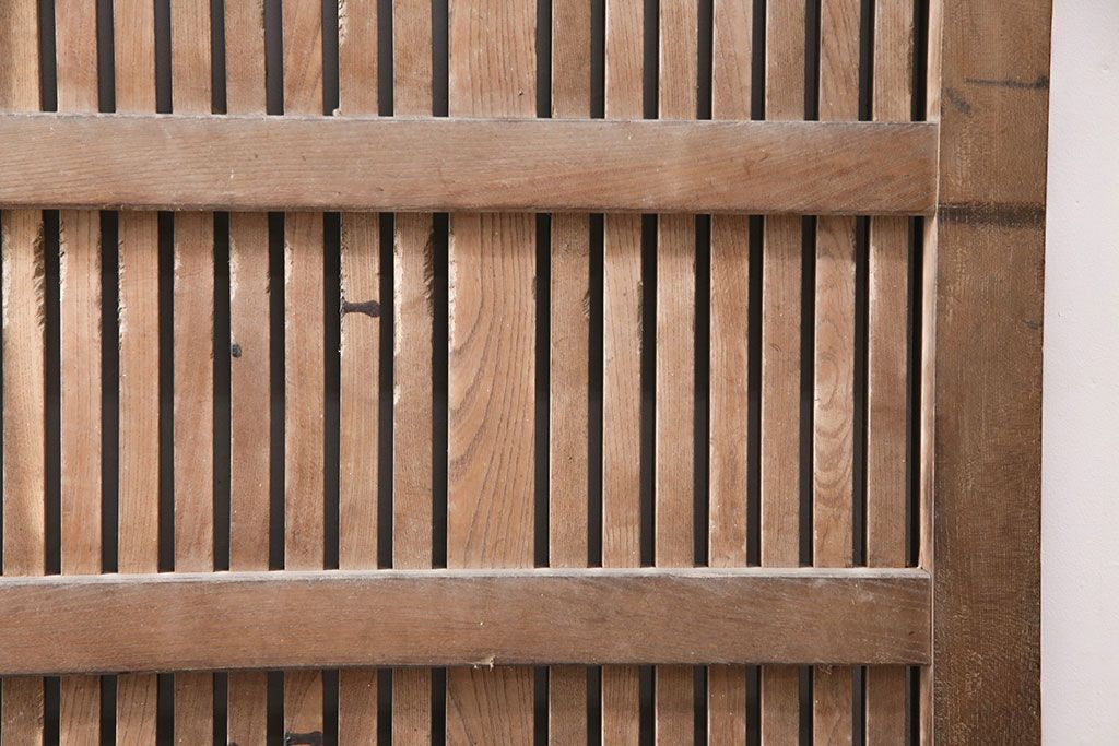 アンティーク建具　明治期　最上級　巾着金具　堂々とした佇まいが和の風格漂う総欅(ケヤキ)材の富山蔵戸1枚　(R-049323)