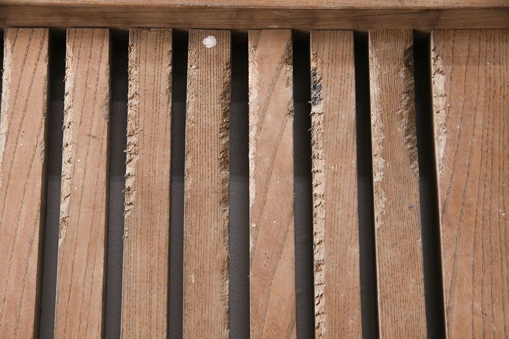 アンティーク建具　明治期　最上級　巾着金具　堂々とした佇まいが和の風格漂う総欅(ケヤキ)材の富山蔵戸1枚　(R-049323)